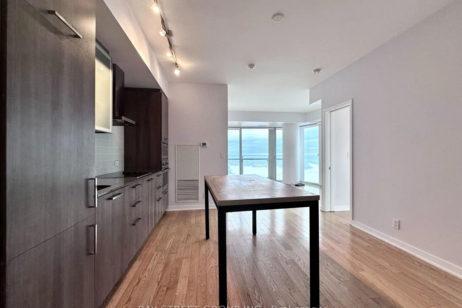 Additional image 17 of 12 York Street 3704