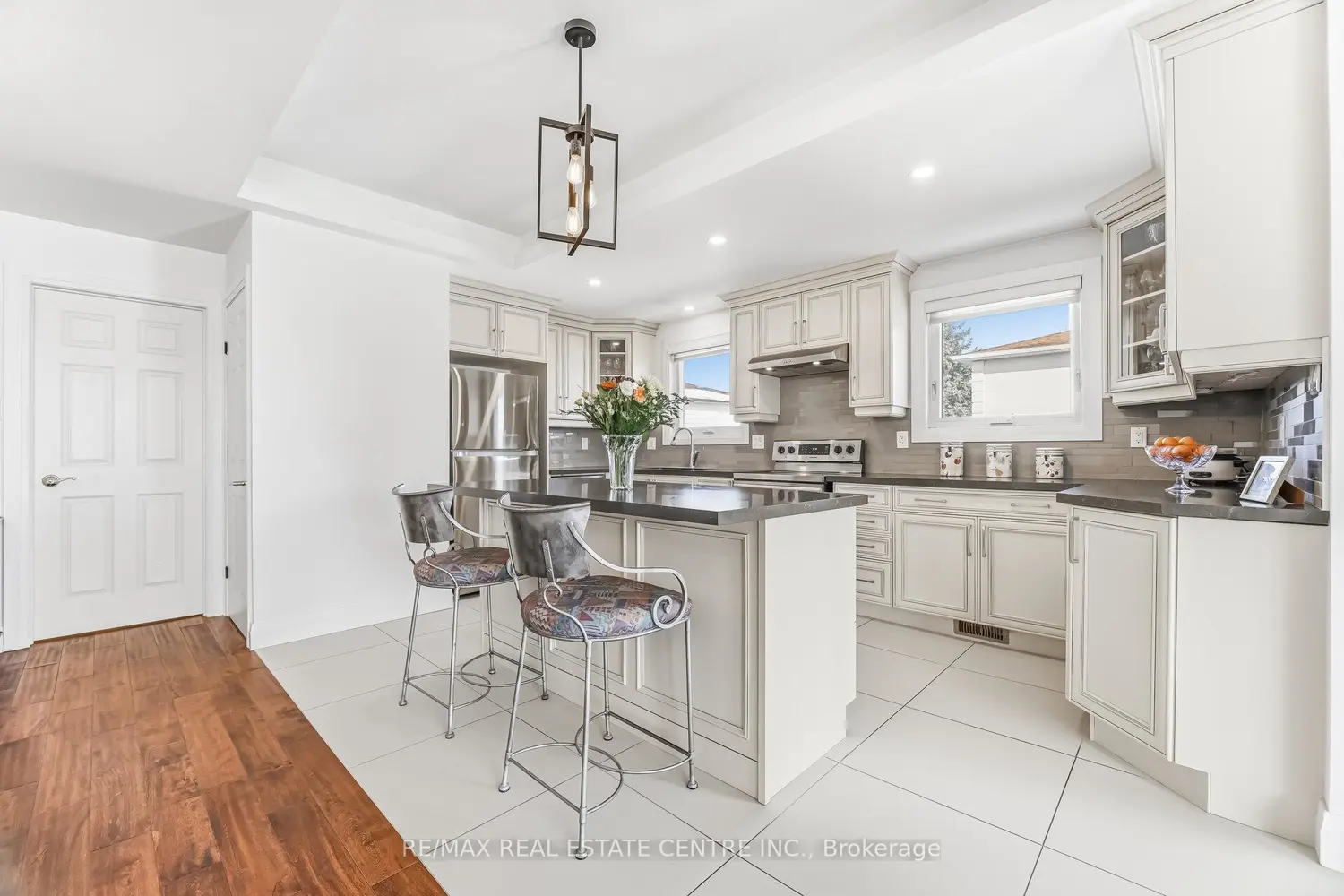 Additional image 3 of 3392 Homark Drive