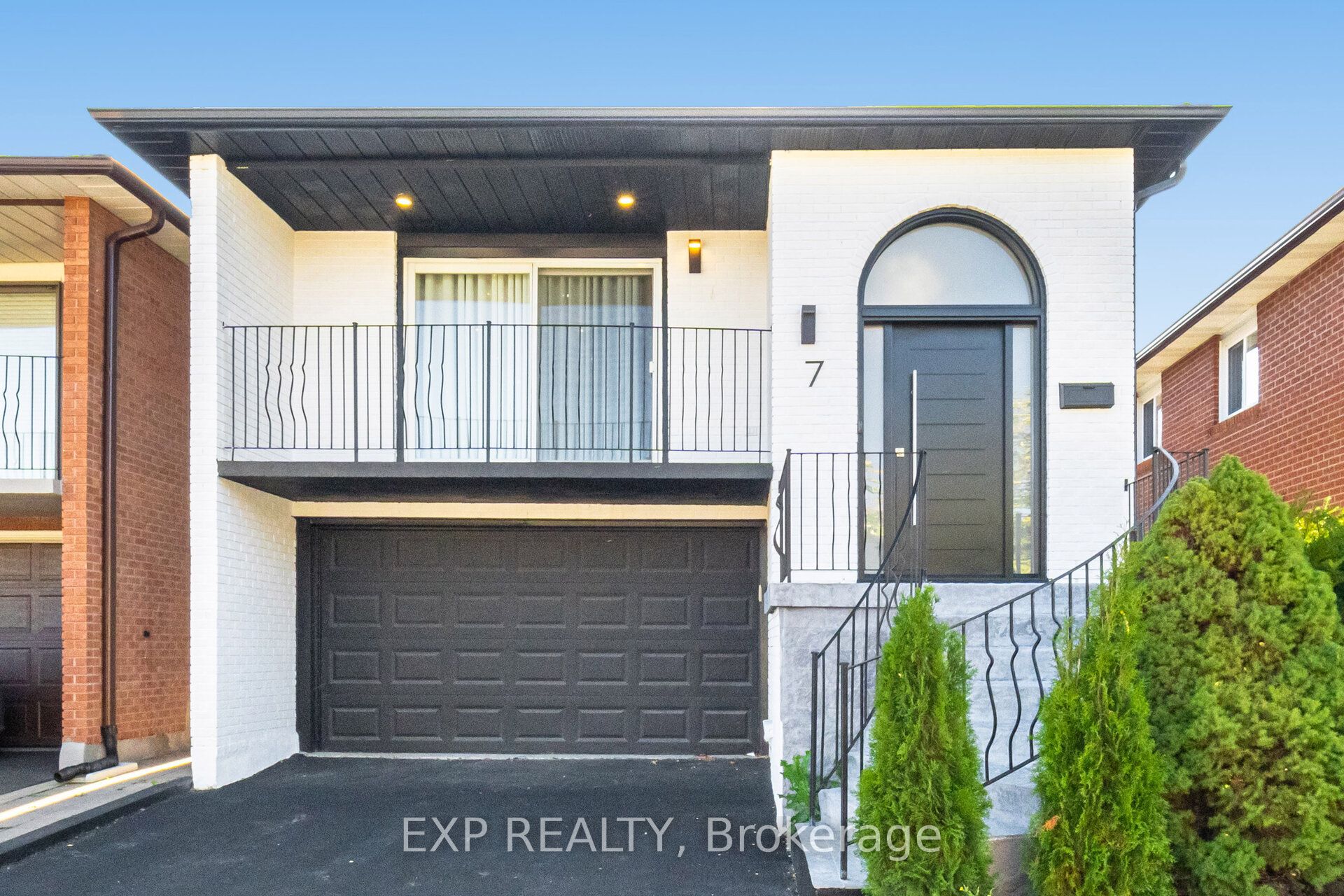 7 Boyne Highlands Court, Vaughan, ON, L4K 1K4