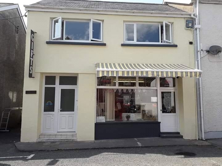 2 bed flat for saleDewi Road, Tregaron, Dyfed SY25