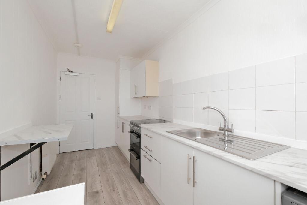 Additional image 4 of Cornhill