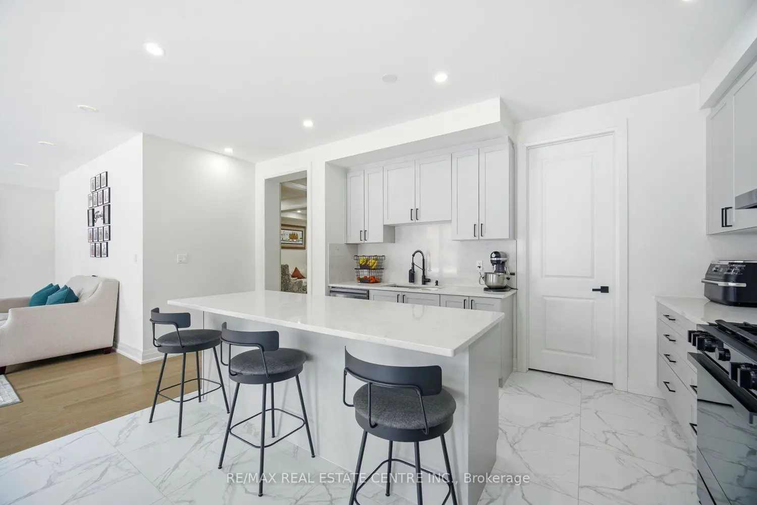 Additional image 6 of 112 Bluebird Boulevard