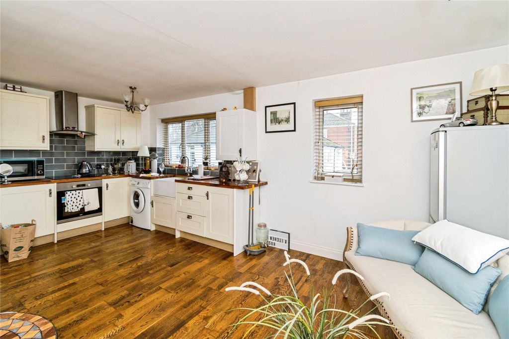 Additional image 10 of 4 bed flat for saleSt. Denys Road, Southampton, Hampshire SO17