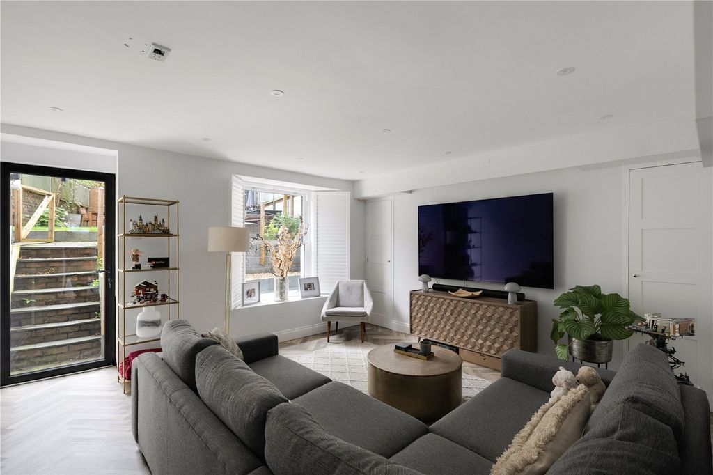 Additional image 5 of 5 bed semi-detached house for saleAll Saints Road, Bristol, Somerset BS8