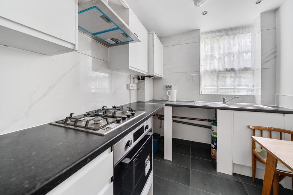 Additional image 2 of Room in a Shared Flat, Greystoke House, SE15, N1 7GU