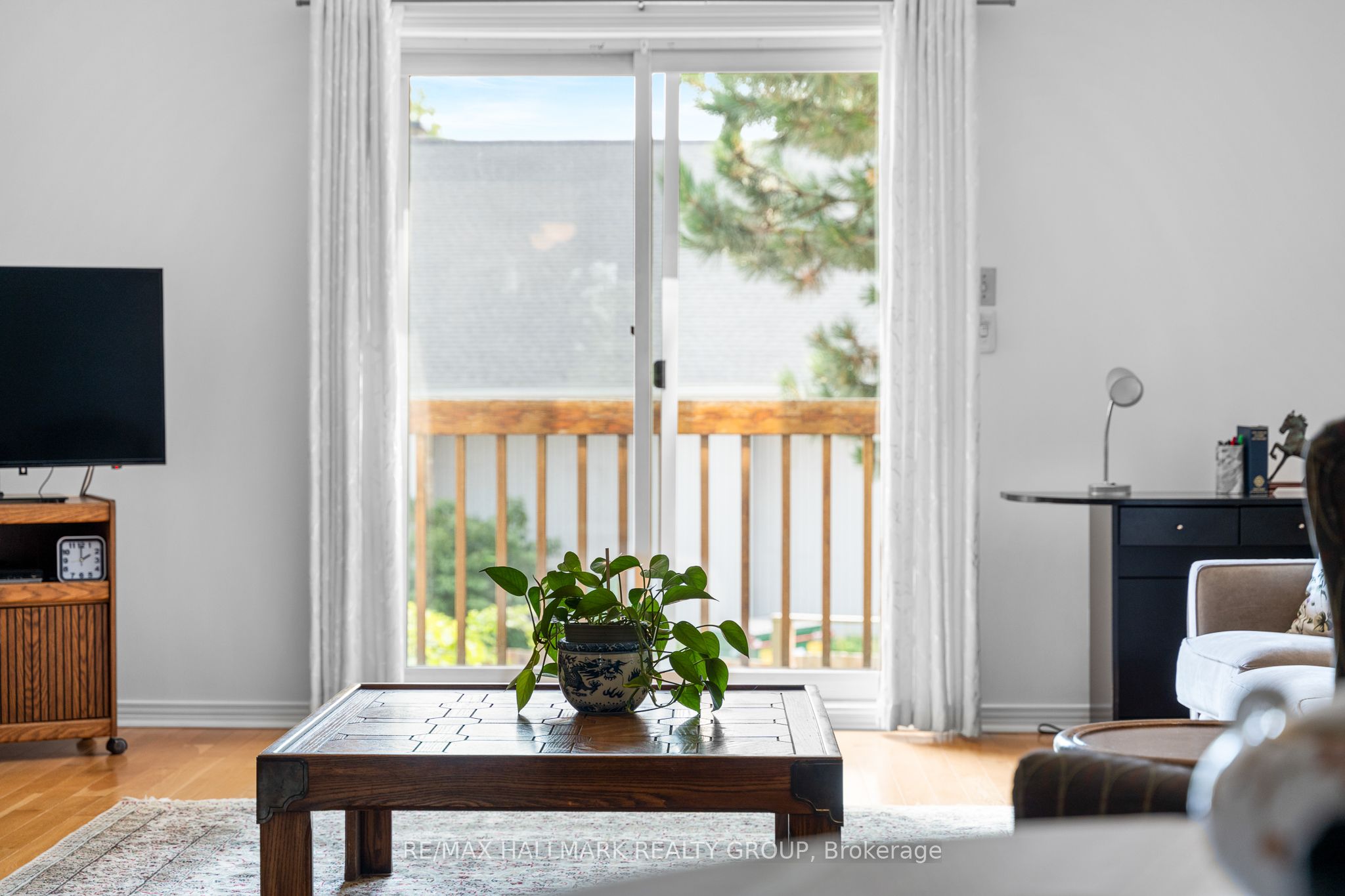 Additional image 5 of 1916 Russell Road, Ottawa, ON, K1G 1L6