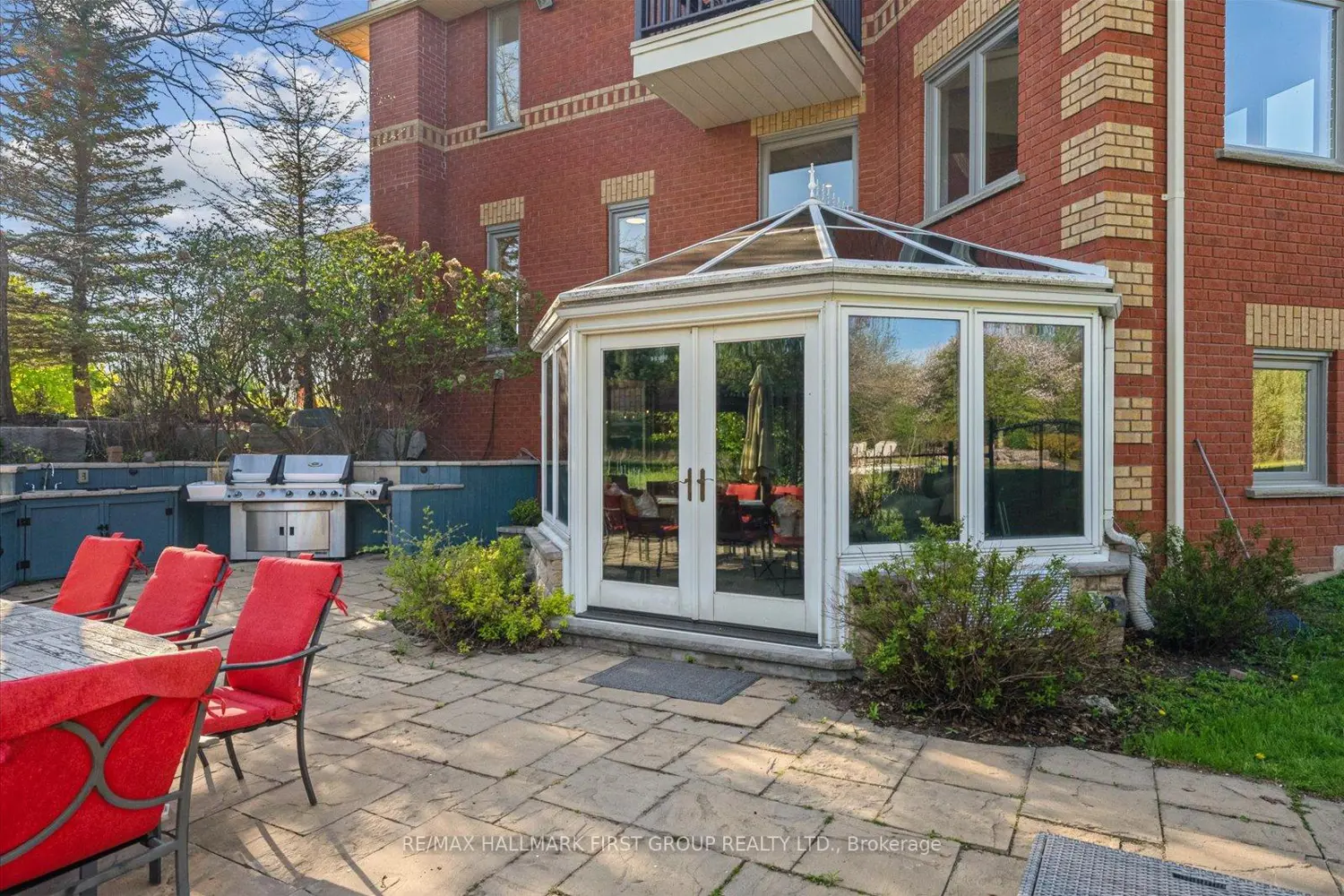 Additional image 16 of 4655 Sideline 6