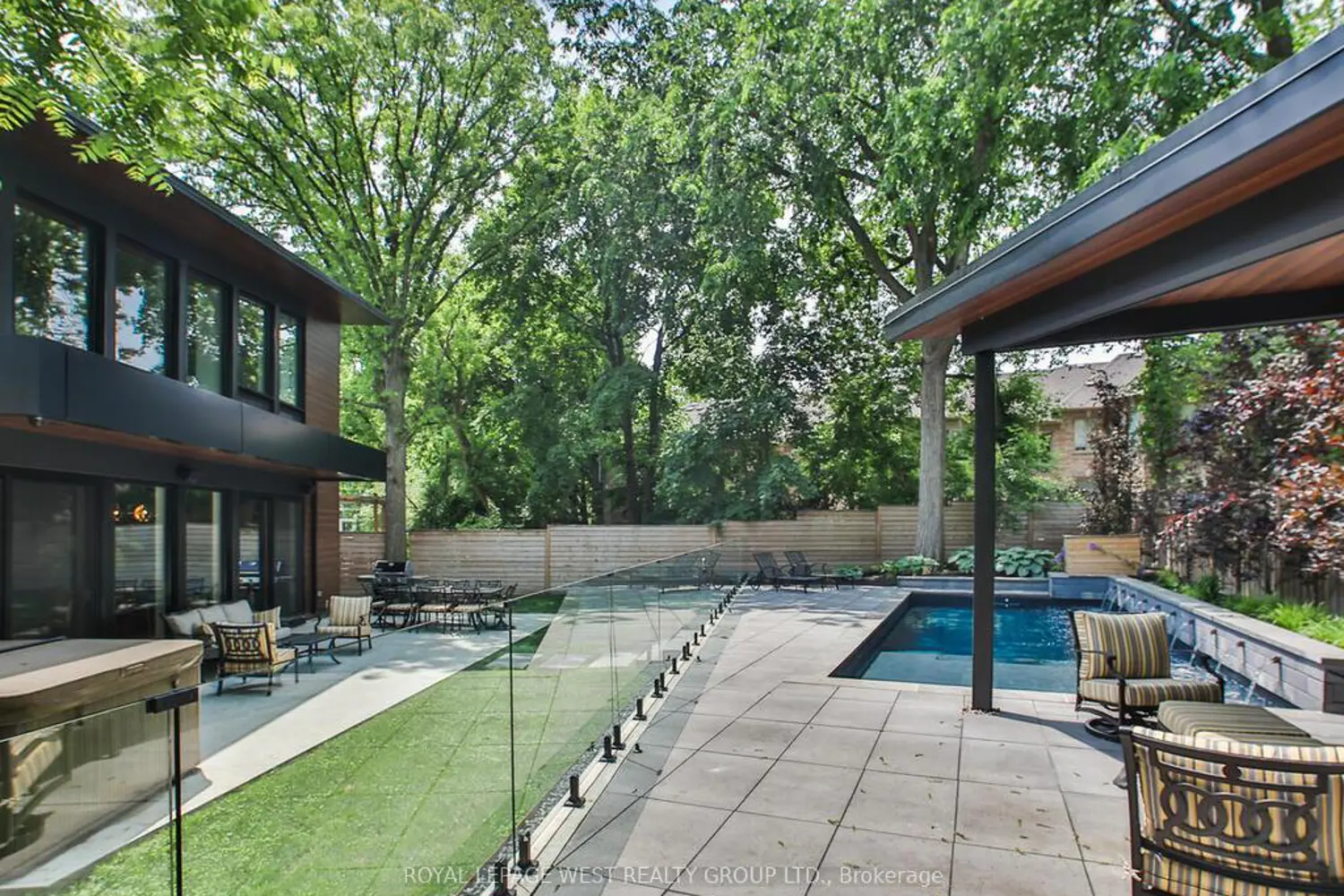 Additional image 20 of 4 Old Oak Road