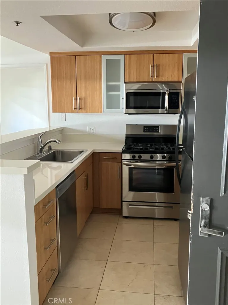 Additional image 17 of 939 Palm Avenue Unit 309, Los Angeles, CA 90069