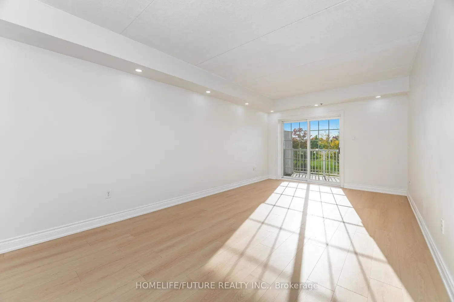 Additional image 4 of 7428 Markham Road 203