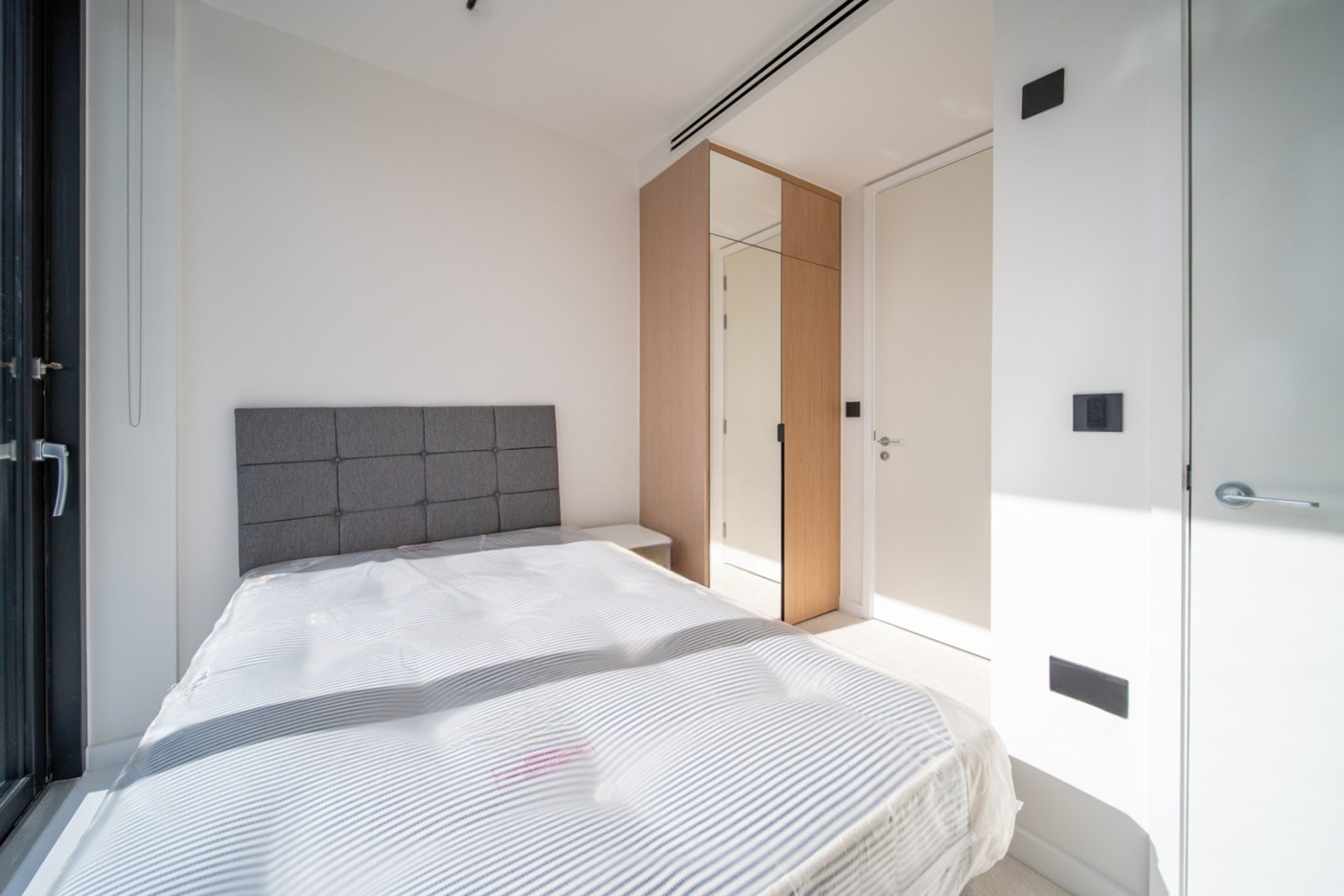 Additional image 12 of 3 Bed Flat, Cluny Mews, SW5, N1 7GU