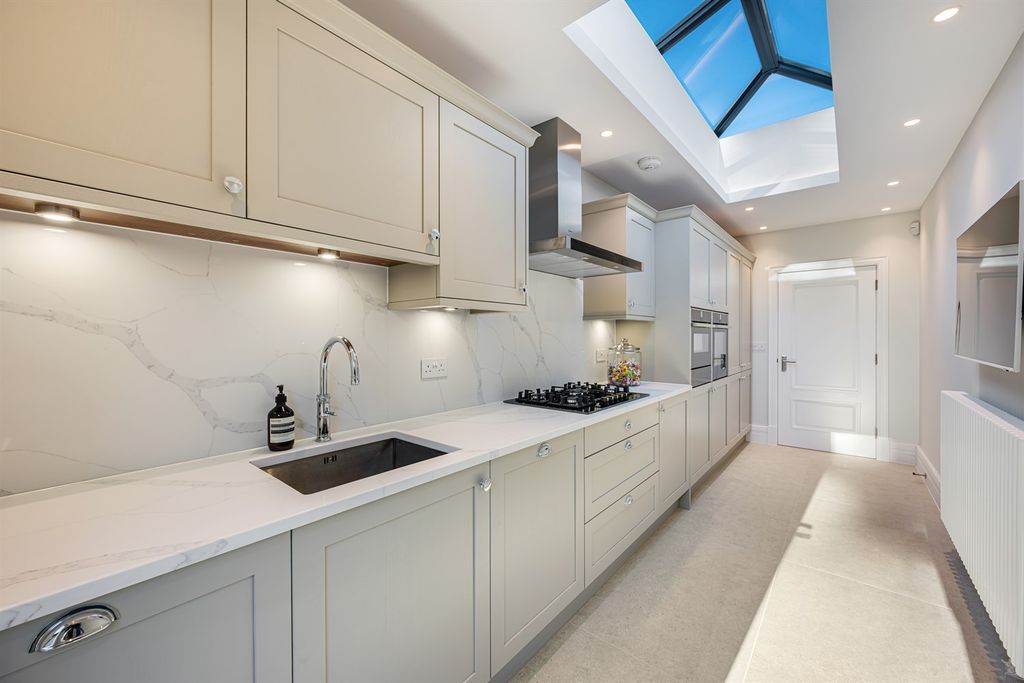 Additional image 16 of 6 bed detached house for saleBradgate Road, Bowdon WA14