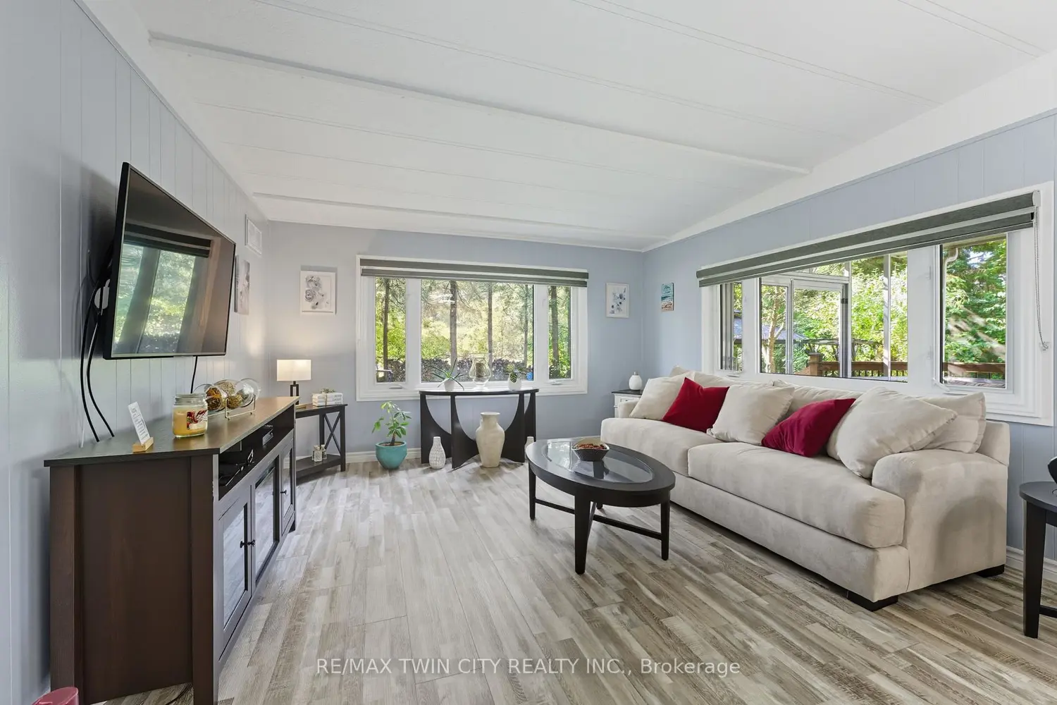 Additional image 3 of 673 Brant Waterloo Road 518