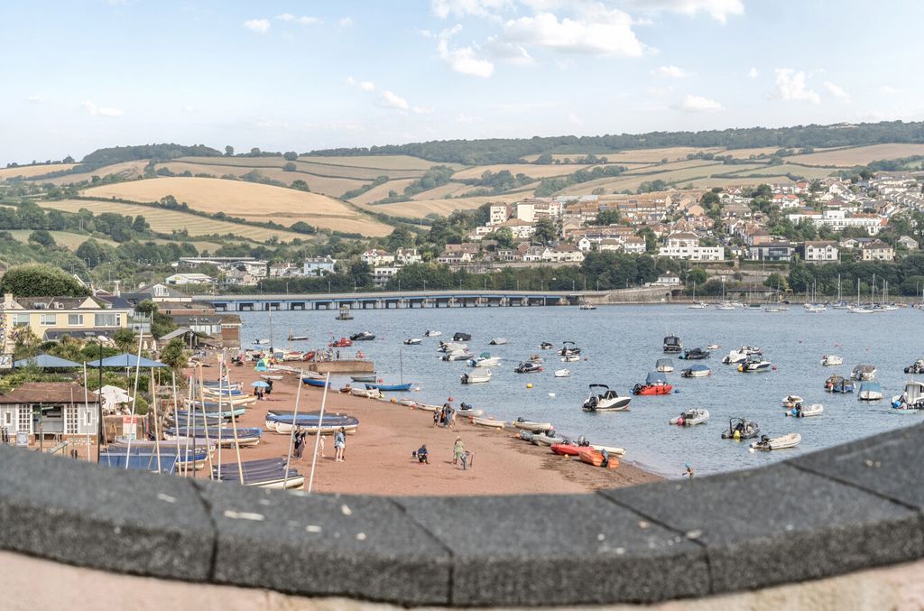 3 bed flat for saleMarine Parade, Shaldon, Devon TQ14 photo 3