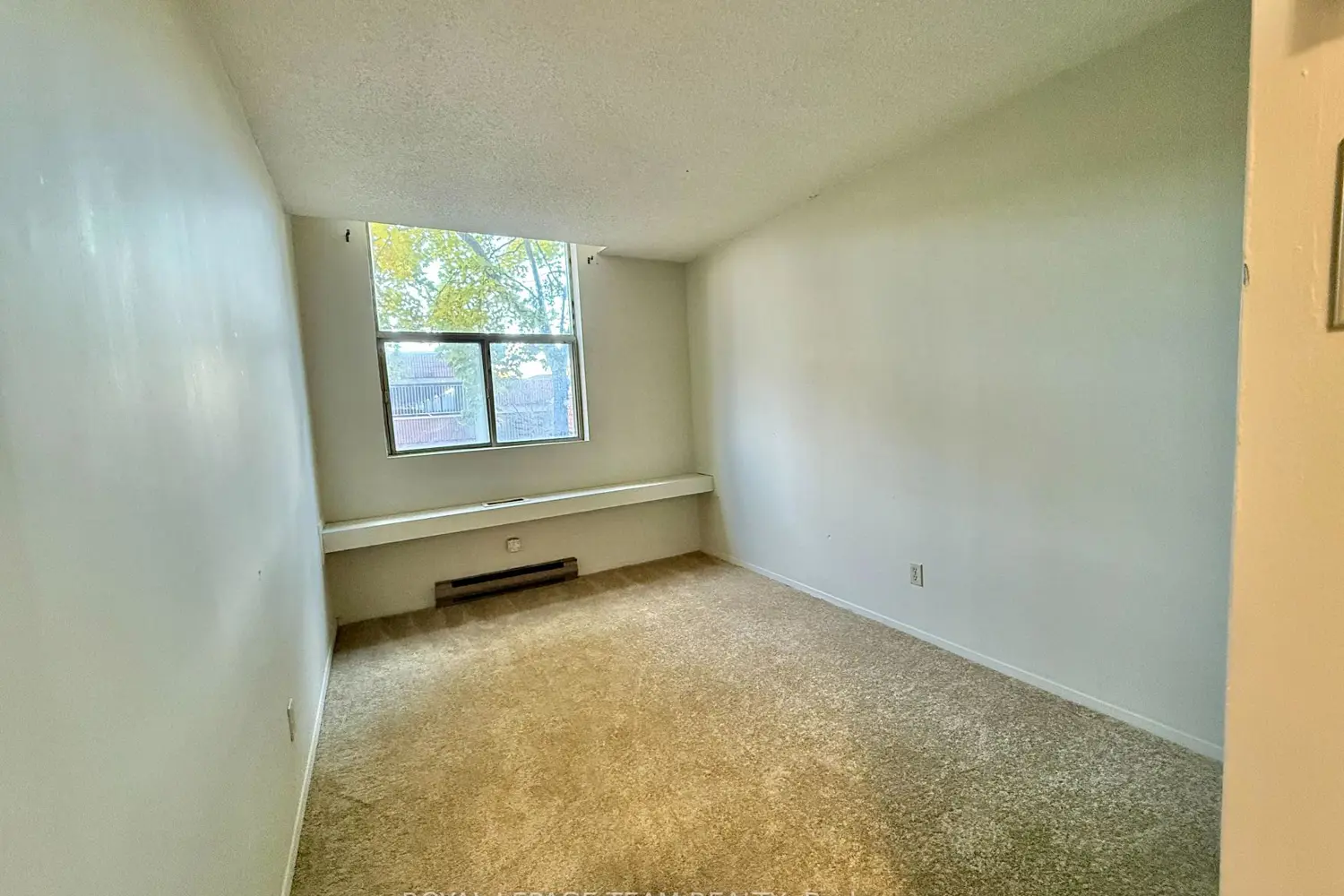 Additional image 6 of 2760 Carousel Crescent 102