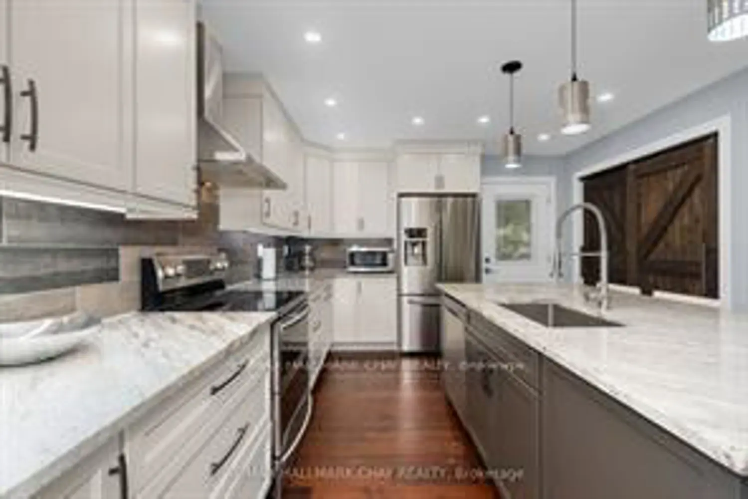 Additional image 10 of 1 Iroquois Ridge