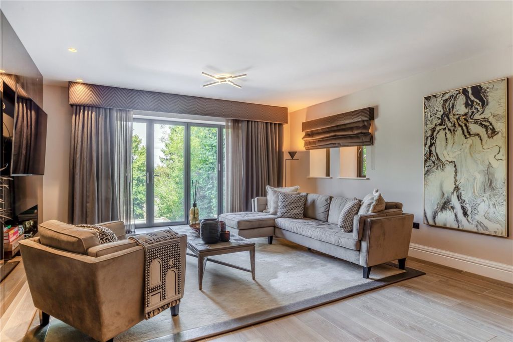 Additional image 5 of 2 bed flat for saleCongleton Road, Alderley Edge, Cheshire SK9