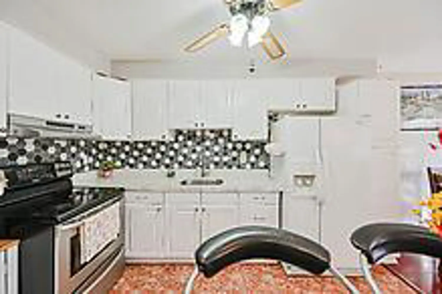 Additional image 6 of 7560 Goreway Drive 27