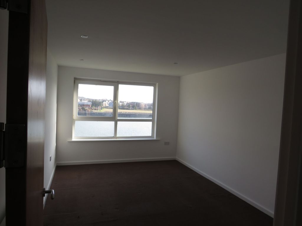 Additional image 8 of 3 bed flat for saleFlat, Cwrt Westfa, Pentre Doc Y Gogledd, Llanelli SA15