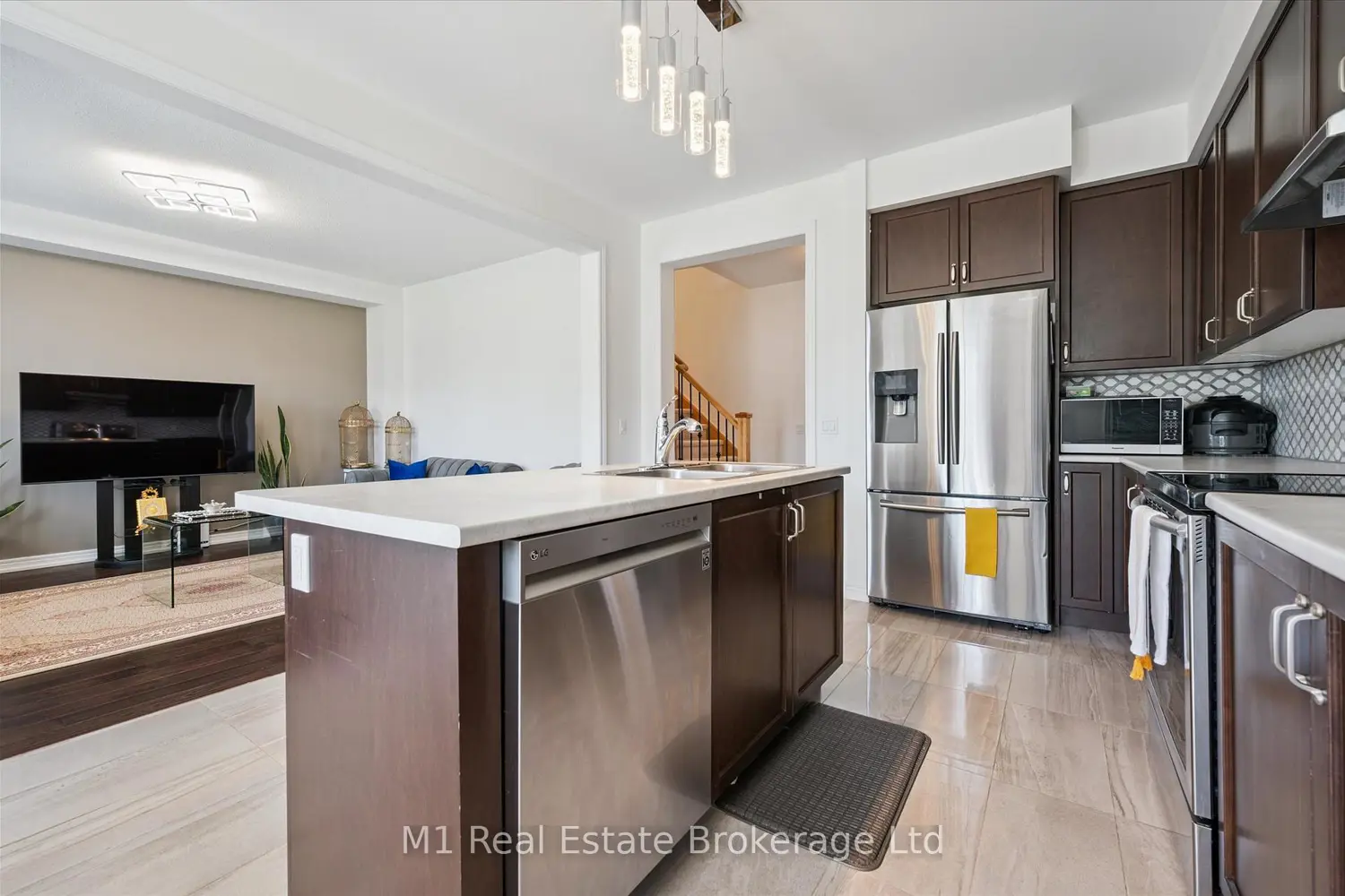 19 Findlay Way photo 4
