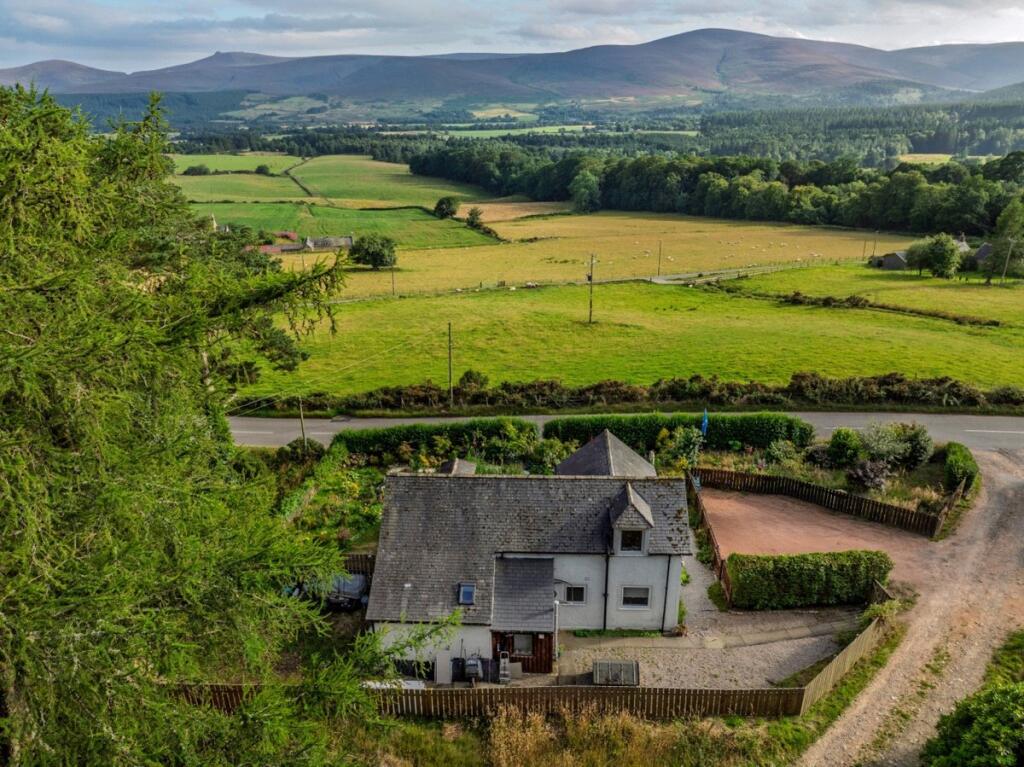 Lenchie, Finzean, Banchory, Aberdeenshire, AB31