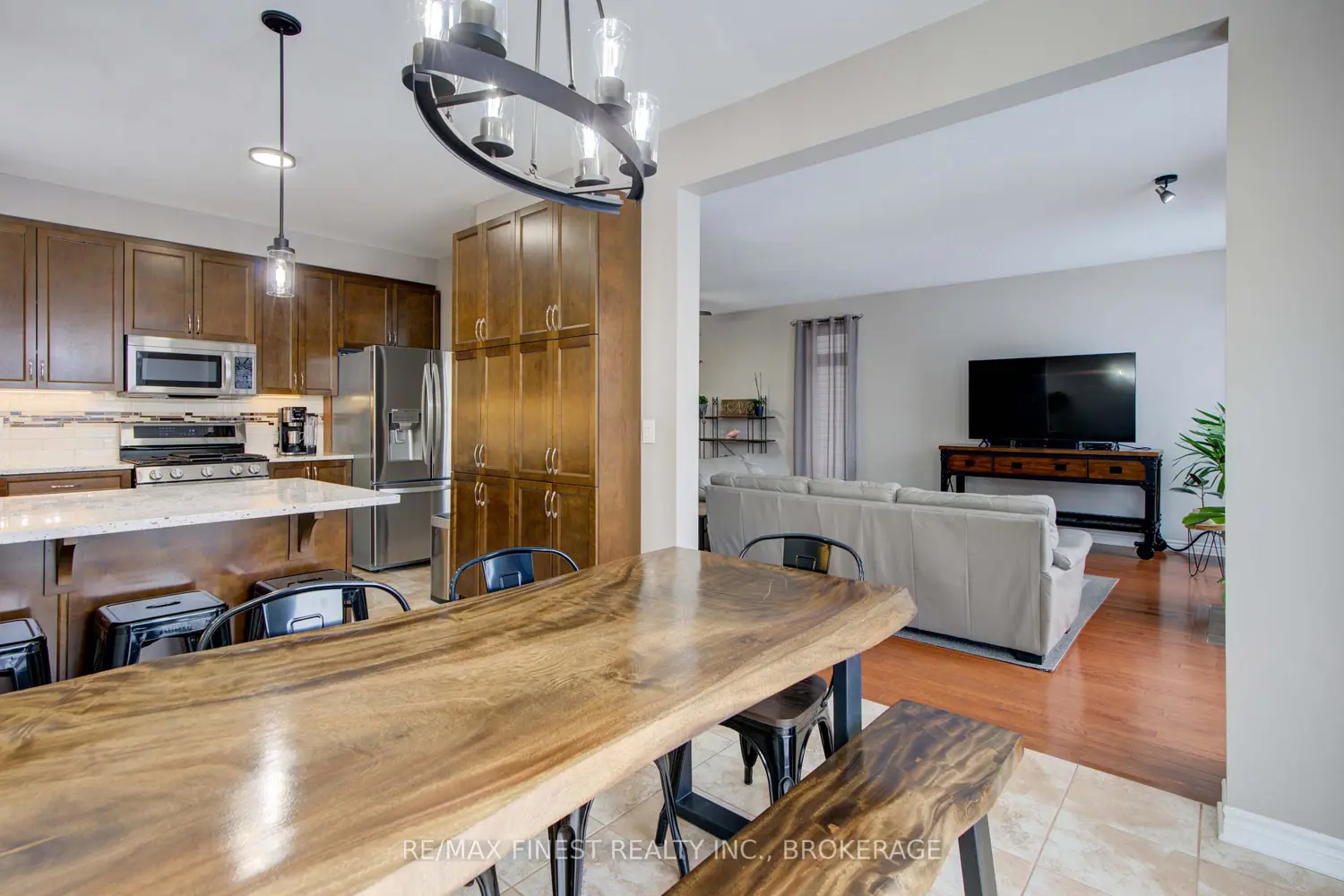 Additional image 15 of 496 Cheryl Place