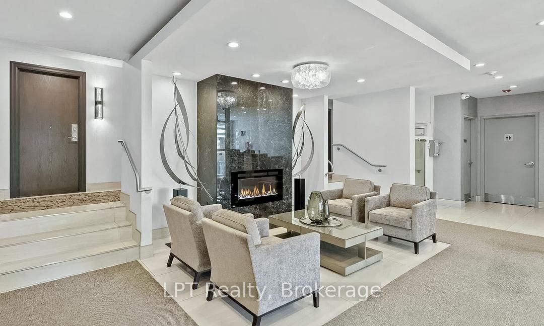 Additional image 6 of 815-340 Watson Street W, Whitby, ON, L1N 9G1
