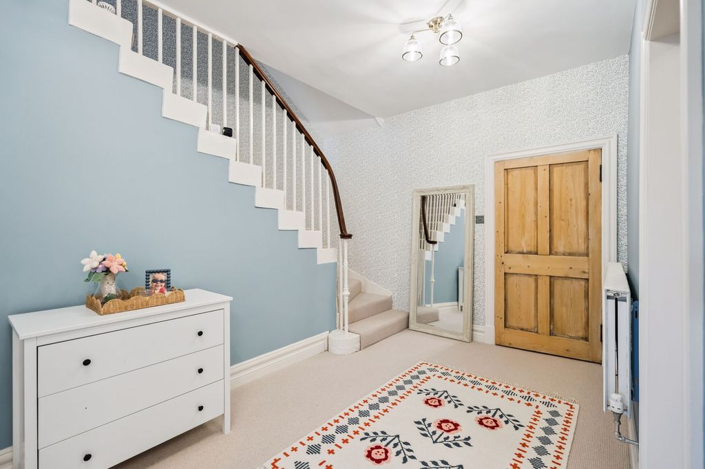 Additional image 11 of 4 bed property for saleVictoria Square, Stirling FK8