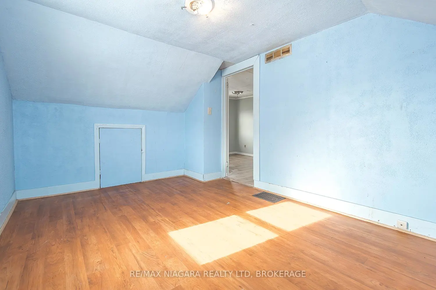 Additional image 11 of 567 Killaly Street