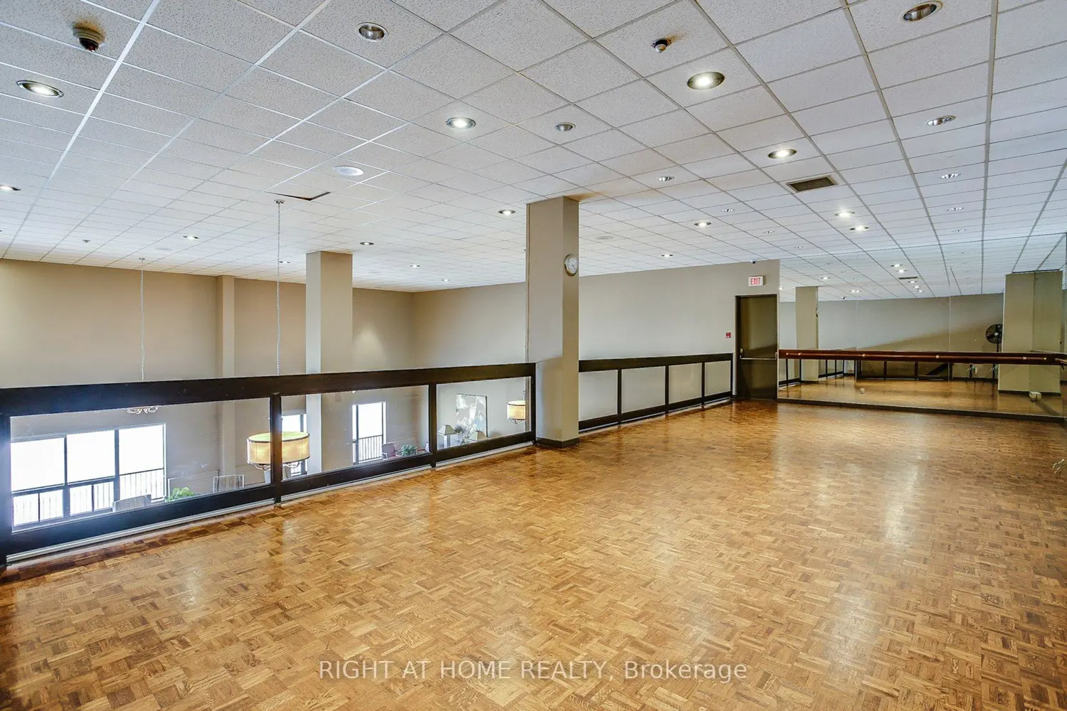 Additional image 17 of 33 Harbour Square #2019
