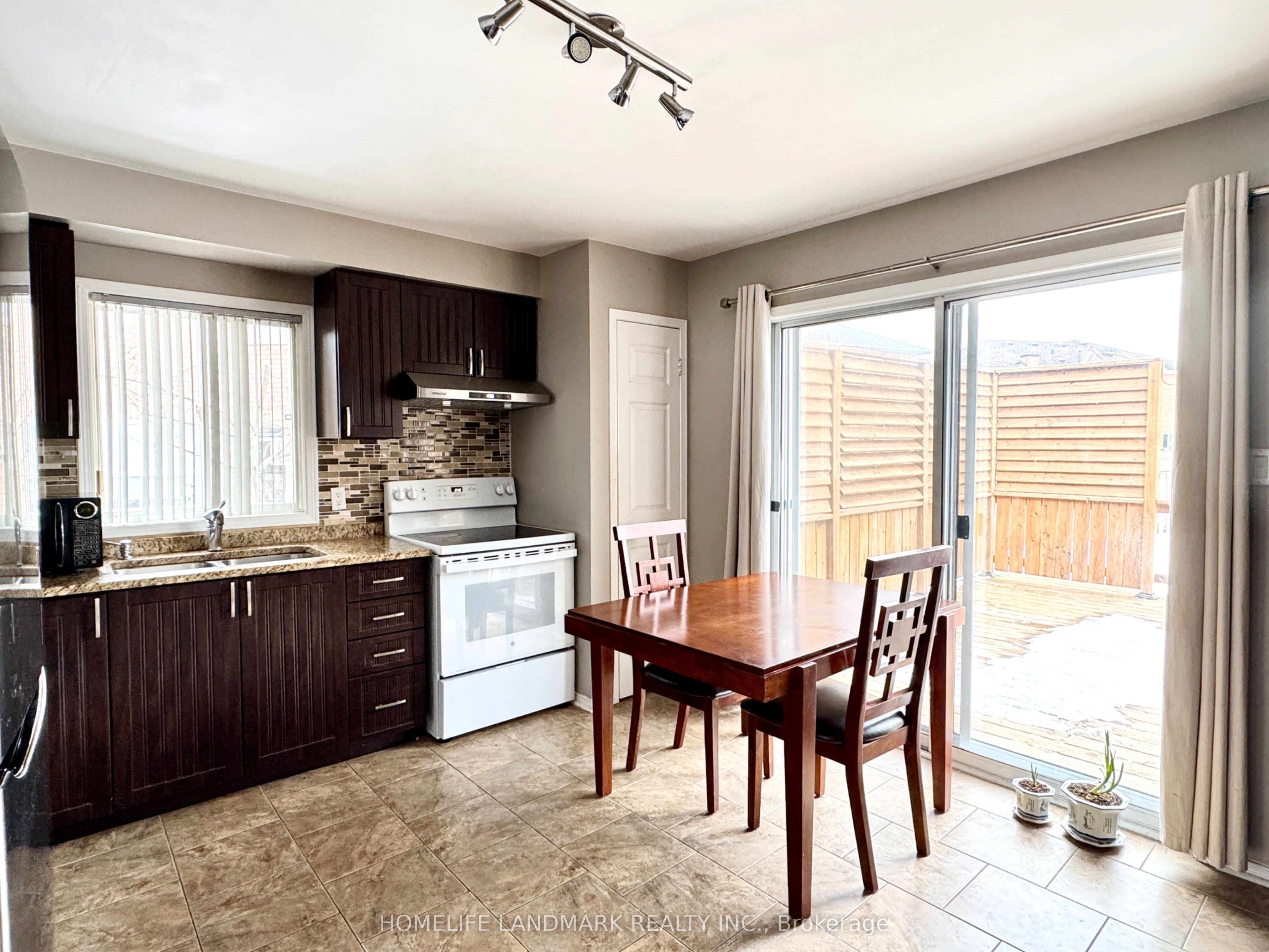 Additional image 6 of 32 Simmons Crescent, Barrie, ON, L4N 7T7