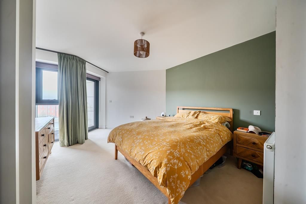 Additional image 4 of 2 bed flat for saleNewbury, Berkshire RG14