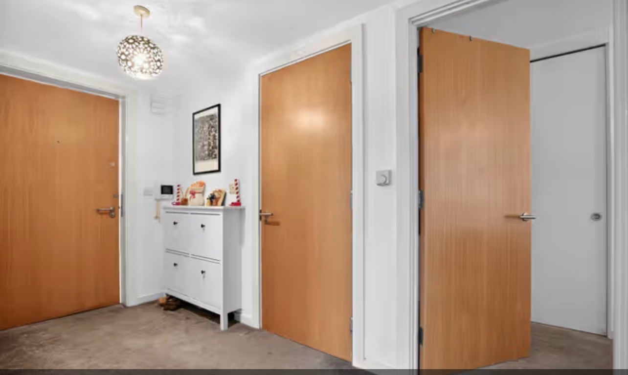 Additional image 2 of 1 Bed Flat, Wingate Square, SW4, N1 7GU