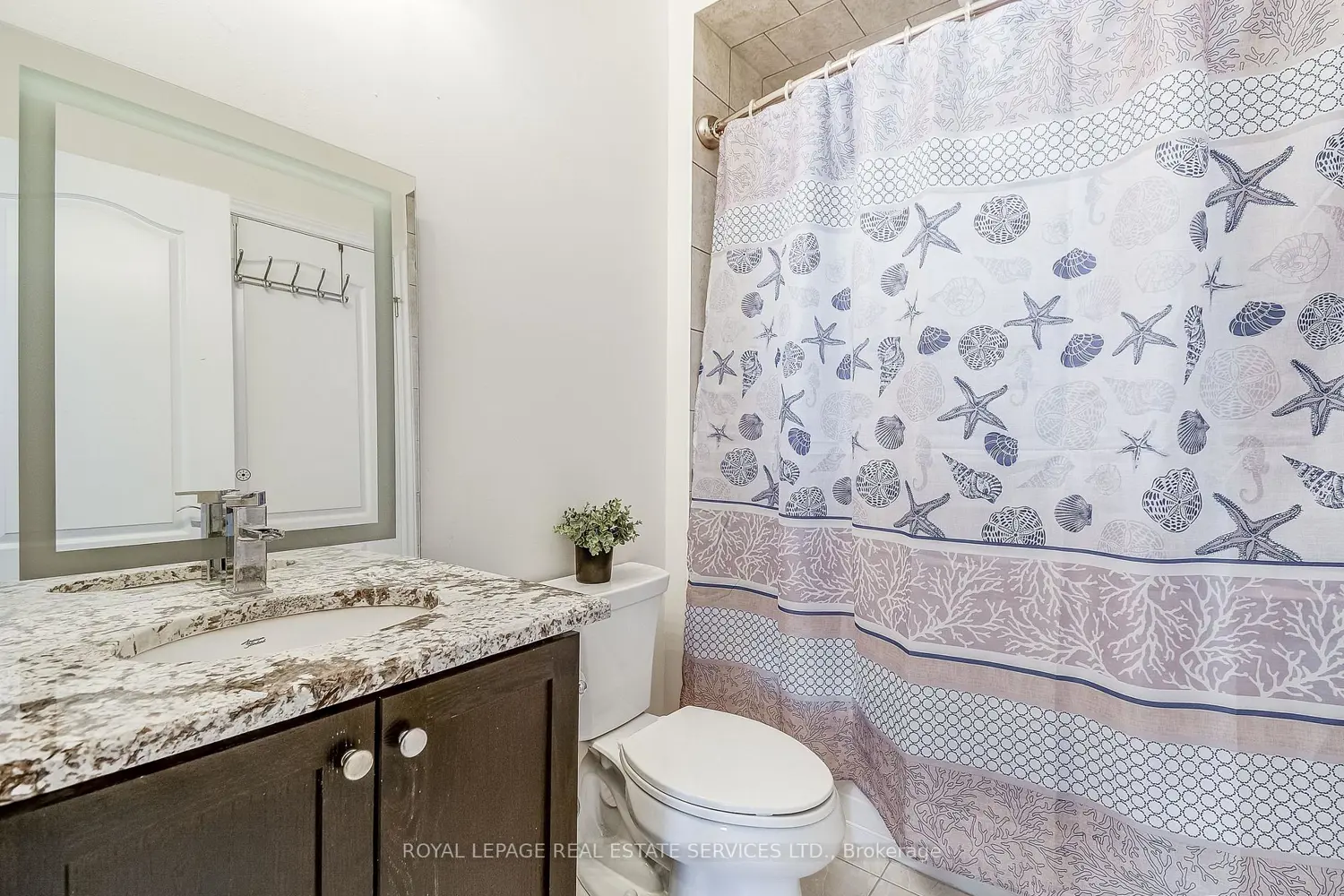 Additional image 17 of 1360 Costigan Road 211