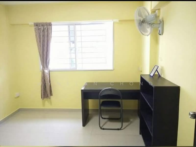 682 Hougang Avenue 4 photo 2