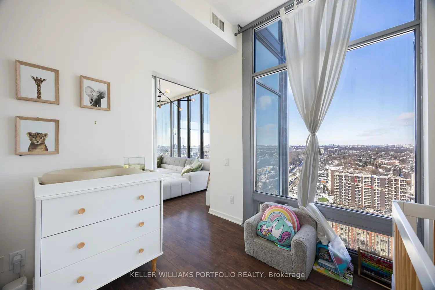 Additional image 11 of 105 The Queensway Avenue 3401