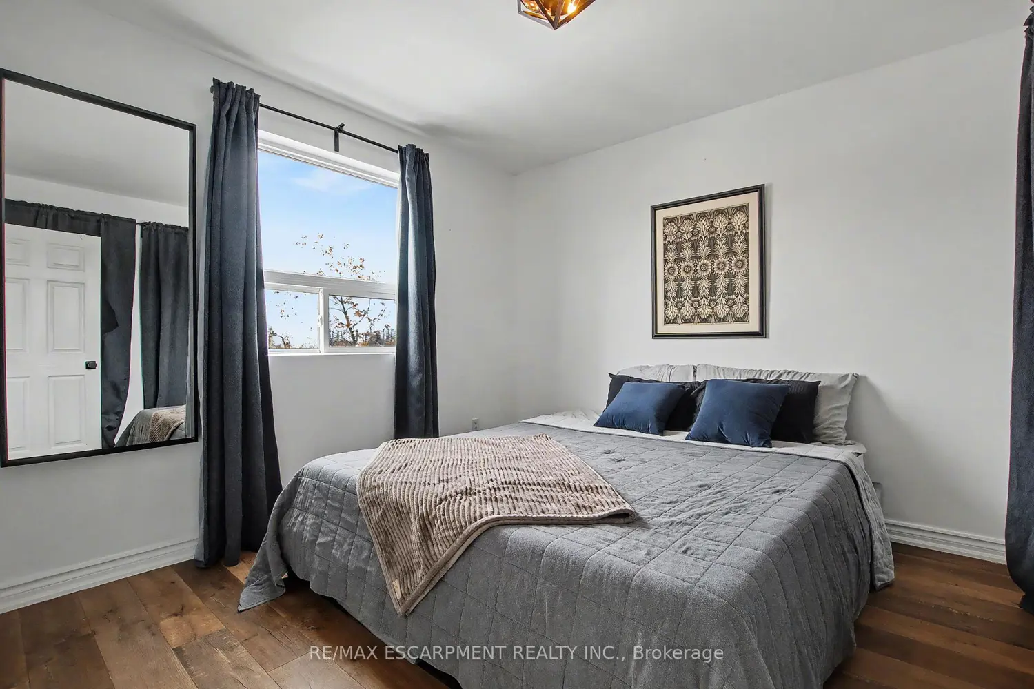 Additional image 11 of 2373 King Street 36