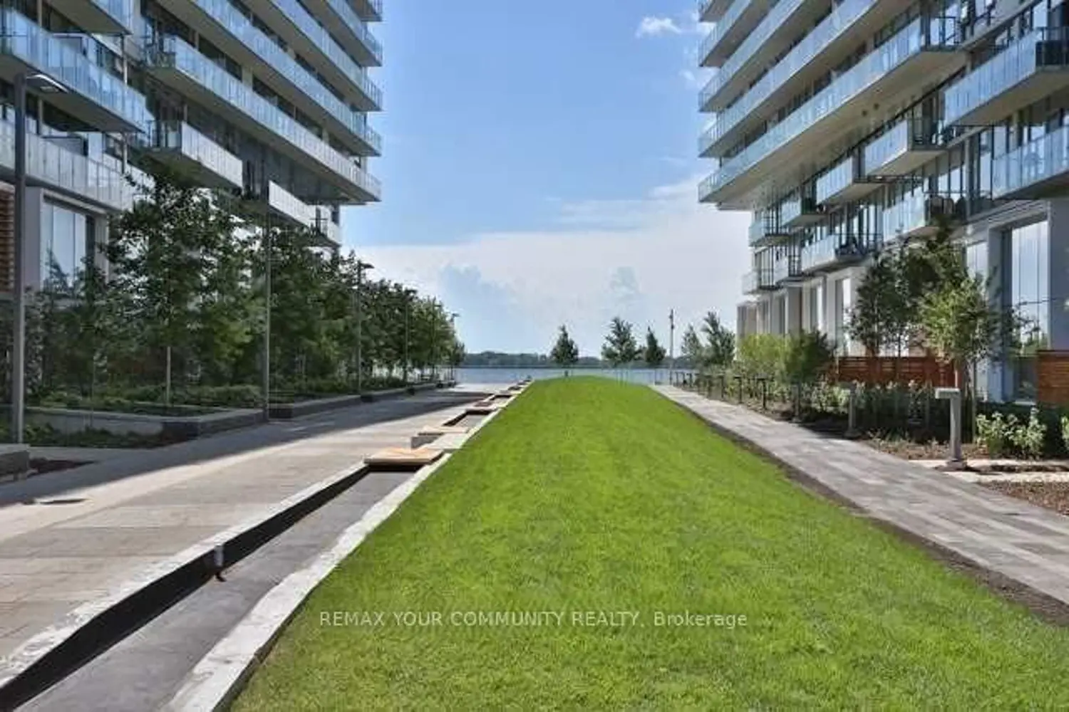 Additional image 18 of 29 Queens Quay 918