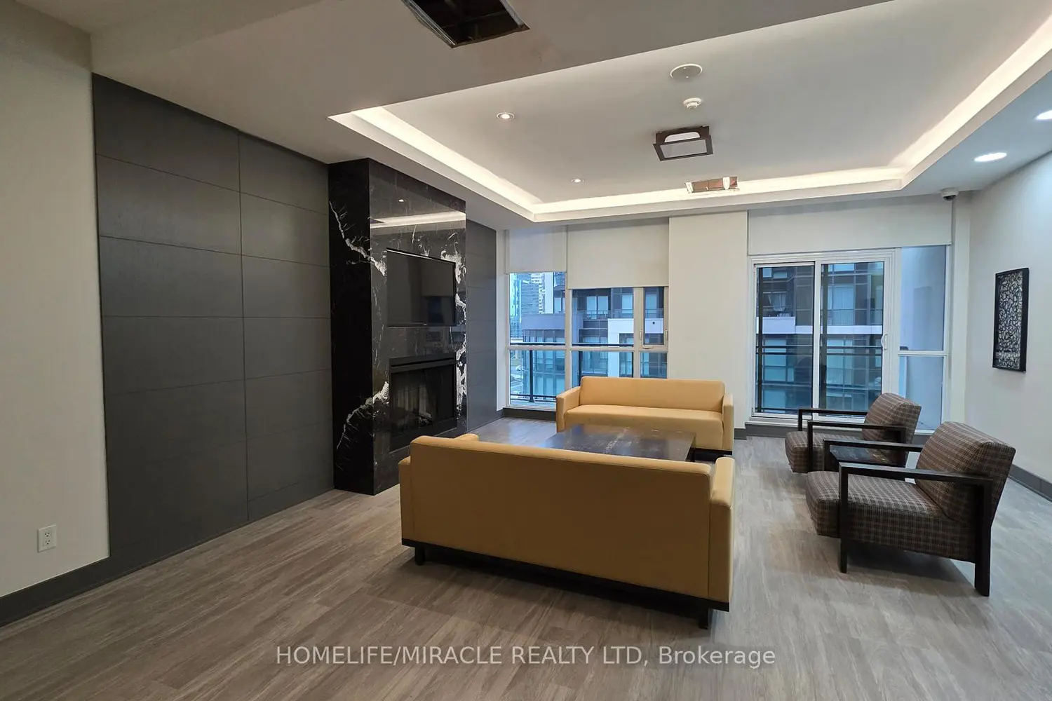 Additional image 14 of 4070 Confederation Parkway 3408