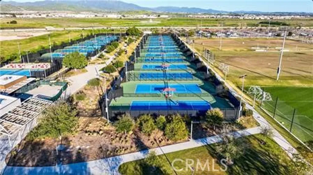 Additional image 32 of 105 Culture, Irvine, CA 92618