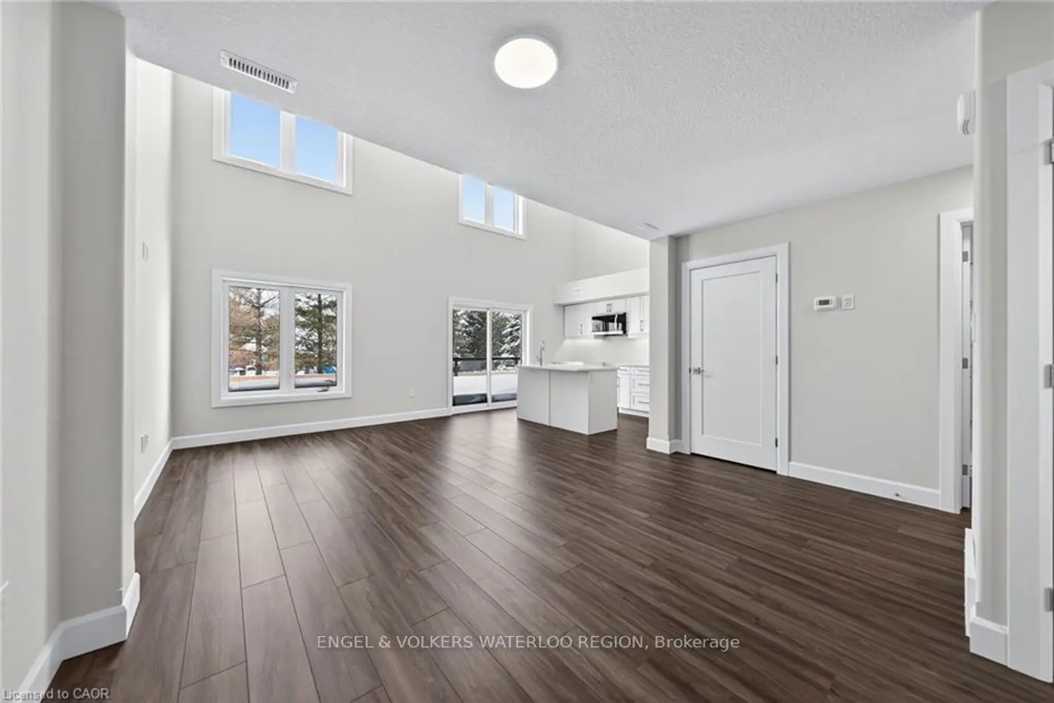 Additional image 3 of 3202 Vivian Line 45