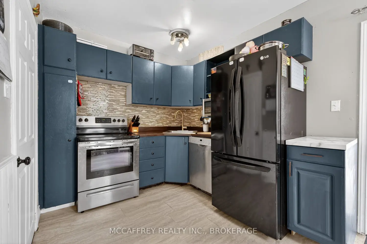 Additional image 8 of 422 Thomas Street