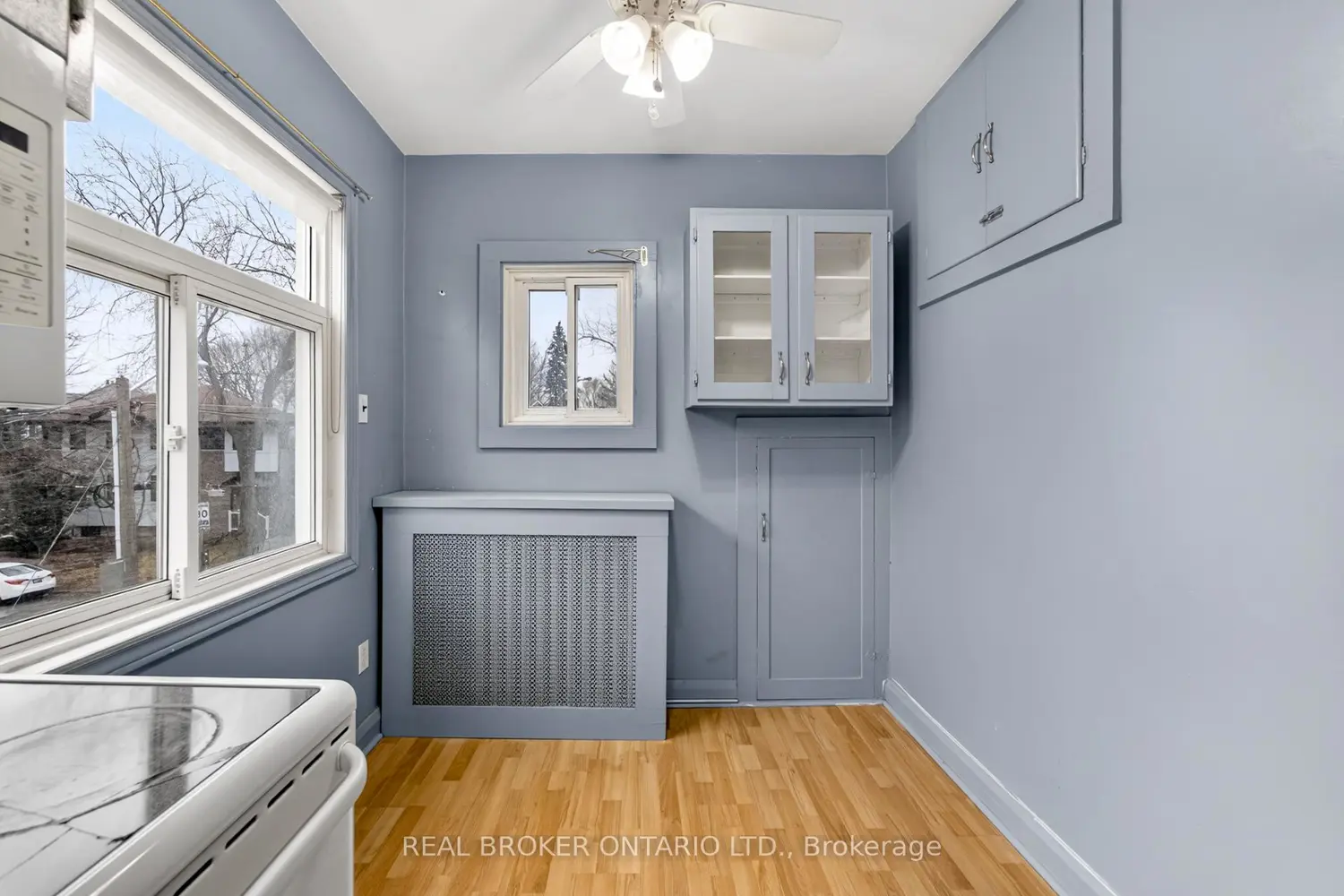 Additional image 14 of 2585 Lakeshore Boulevard