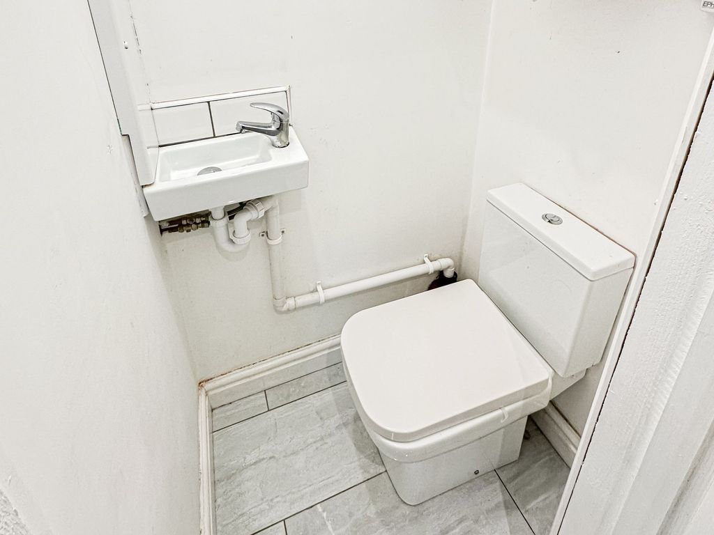 Additional image 10 of 3 bed semi-detached house for saleHesketh Drive, Wirral CH60