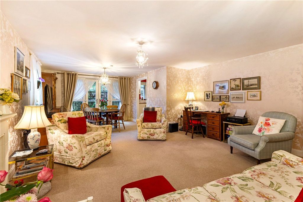 Additional image 7 of 2 bed flat for saleGranham Close, Marlborough, Wiltshire SN8
