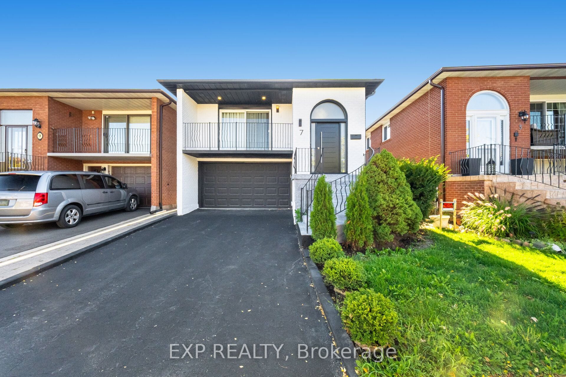 Additional image 2 of 7 Boyne Highlands Court, Vaughan, ON, L4K 1K4