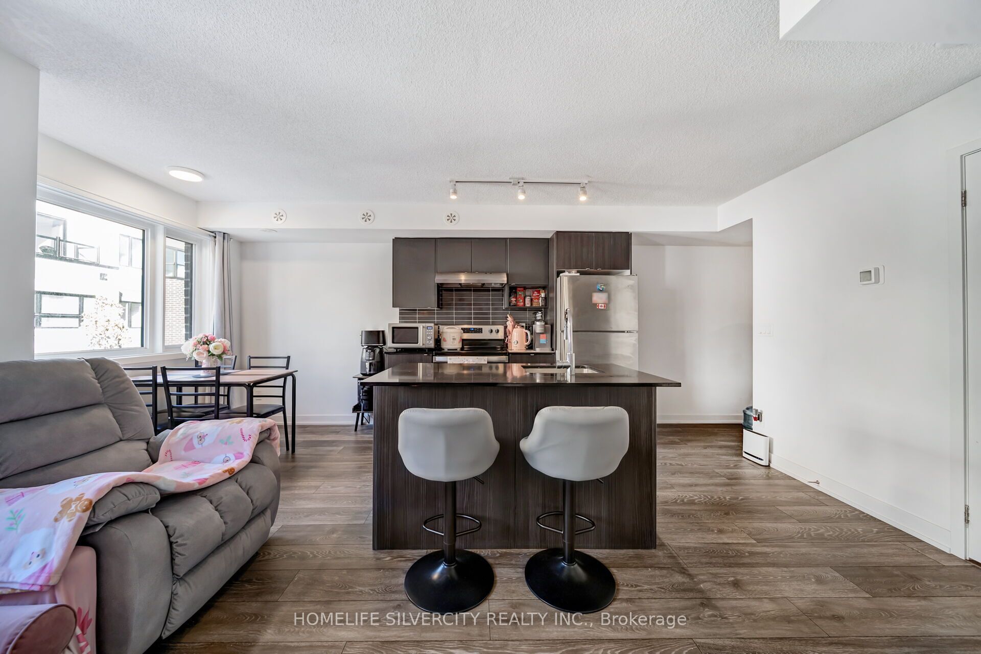 712-1131 Cooke Boulevard, Burlington, ON, L7T 0C3