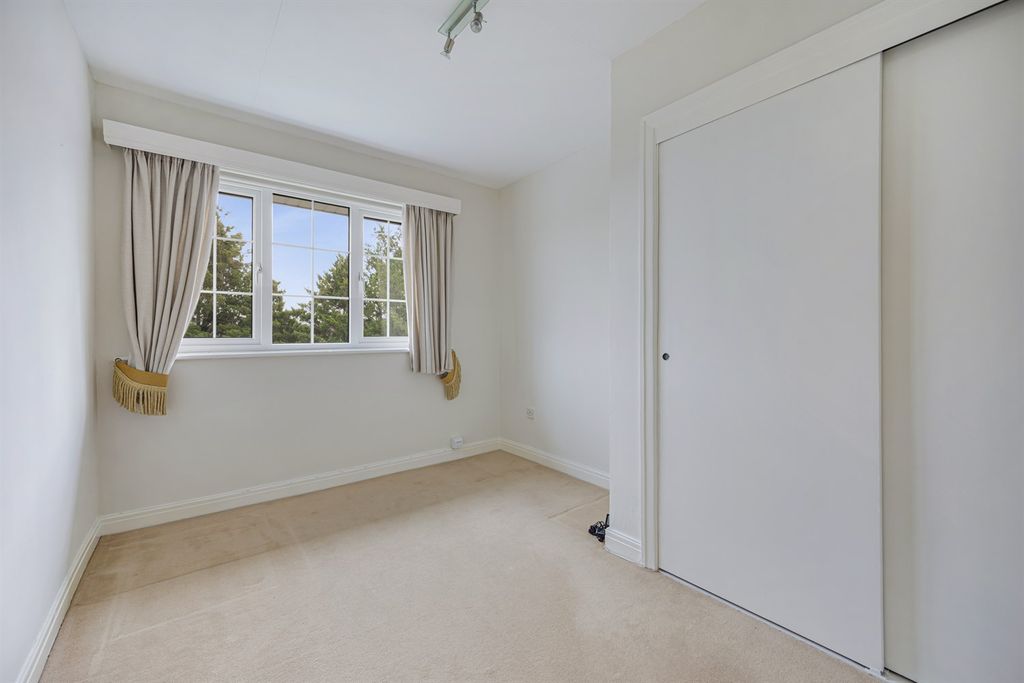 Additional image 16 of 3 bed flat for saleLindow Court, Kings Road, Wilmslow SK9