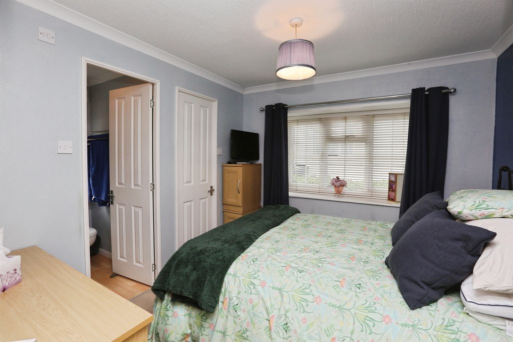 Additional image 10 of 2 bed mobile/park home for saleShamblehurst Lane South, Hedge End, Southampton SO30