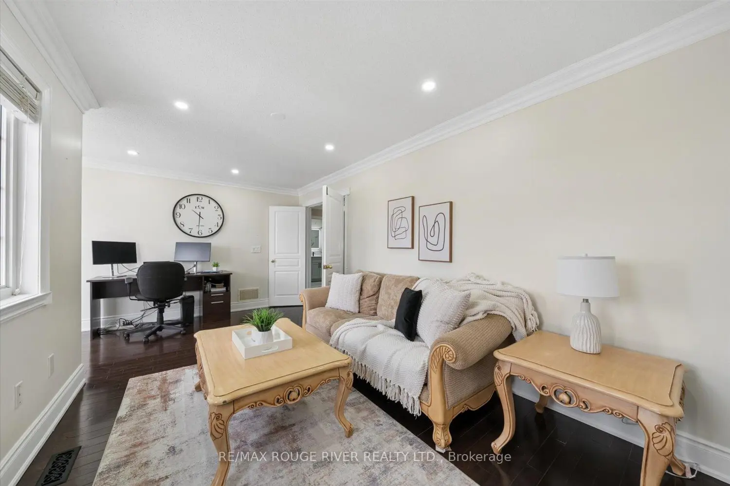 Additional image 17 of 58 Bons Avenue